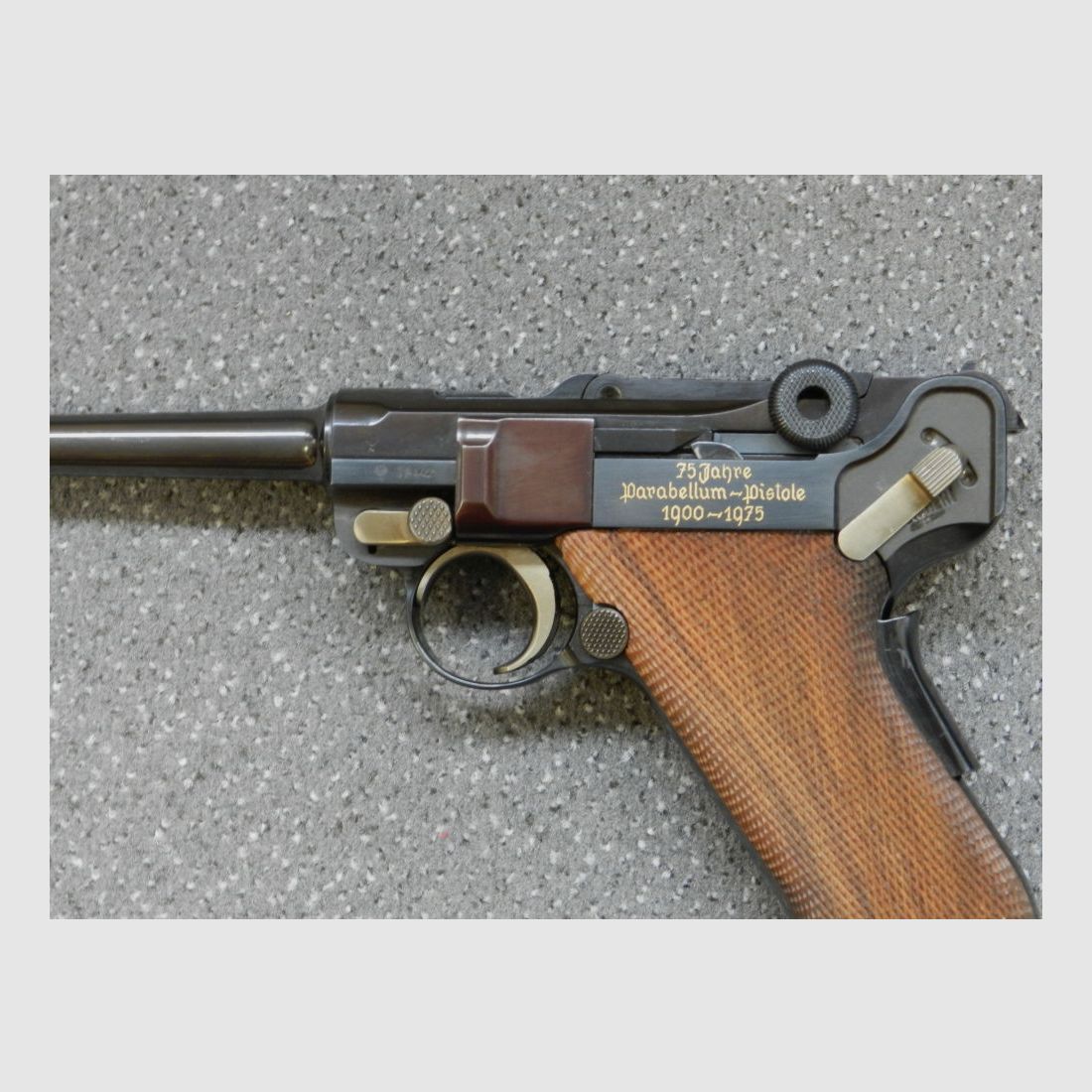 SONDERMODELL MAUSER 08 75 JAHRE PARABELLUM-PISTOLE 1900-1975