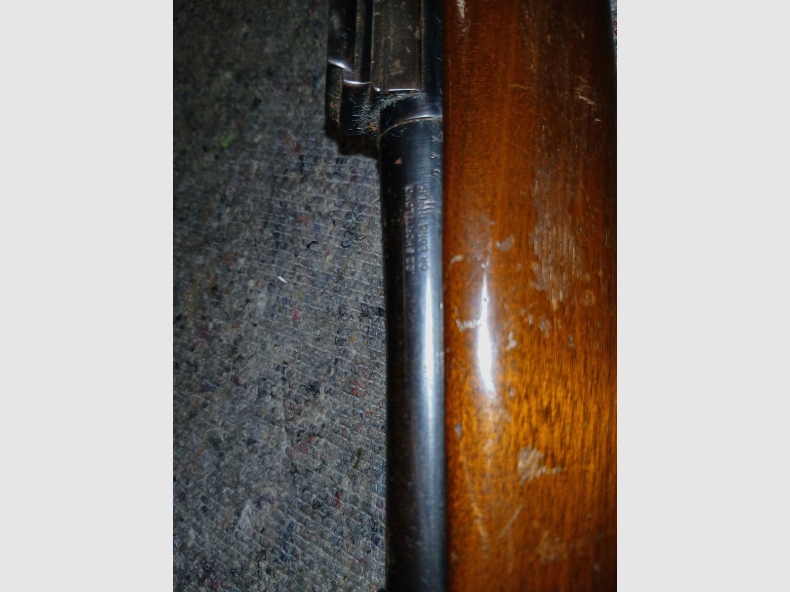 Klein kalibergeweer Remington 550-1 halfautomaat kal .22 long Rifle zelfladend