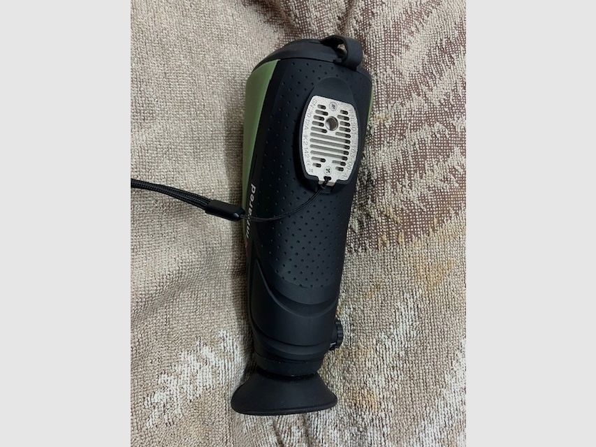 Caméra thermique Infiray Xeye E3n en excellent état, peu utilisée, car c'est un appareil secondaire, c'est pourquoi elle est également proposée à la vente.