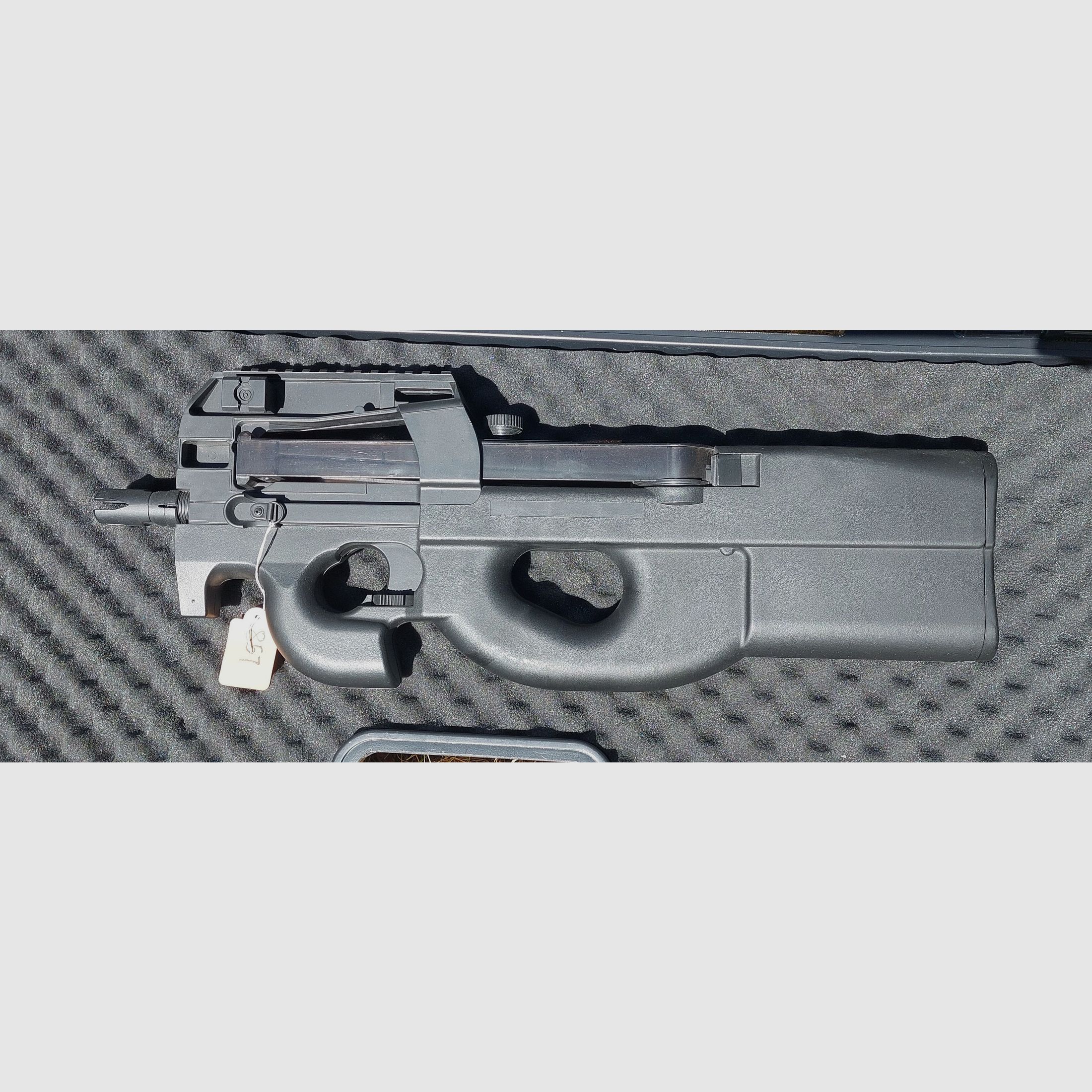Deko Gewehr FN P90 