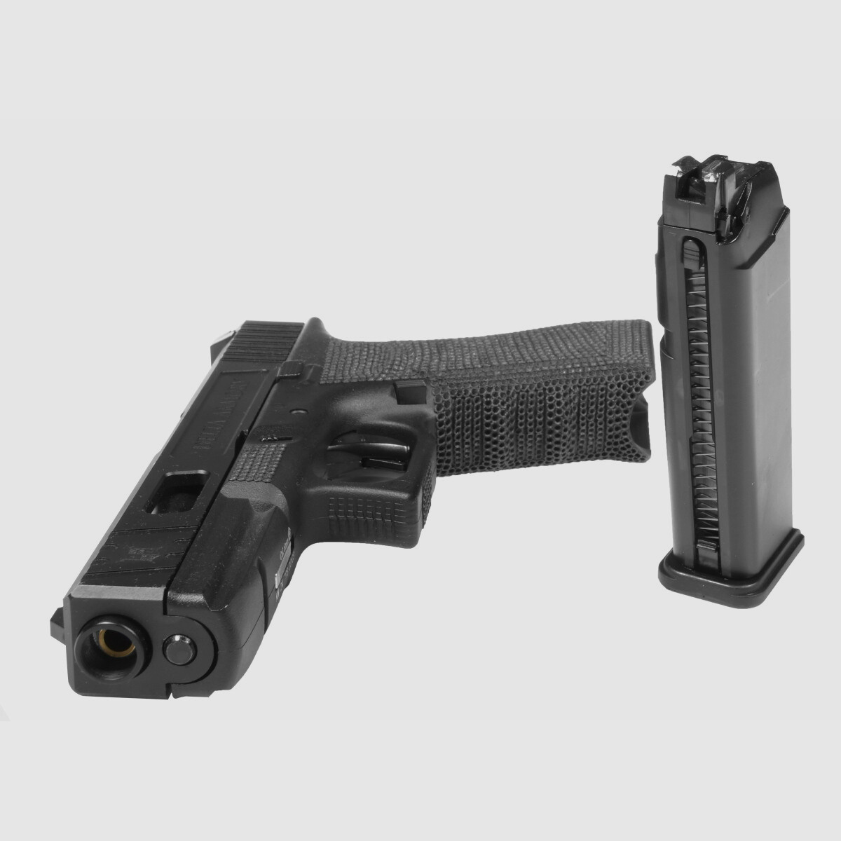 P02 GBB Airsoft Pistole in Schwarz | Delta Armory