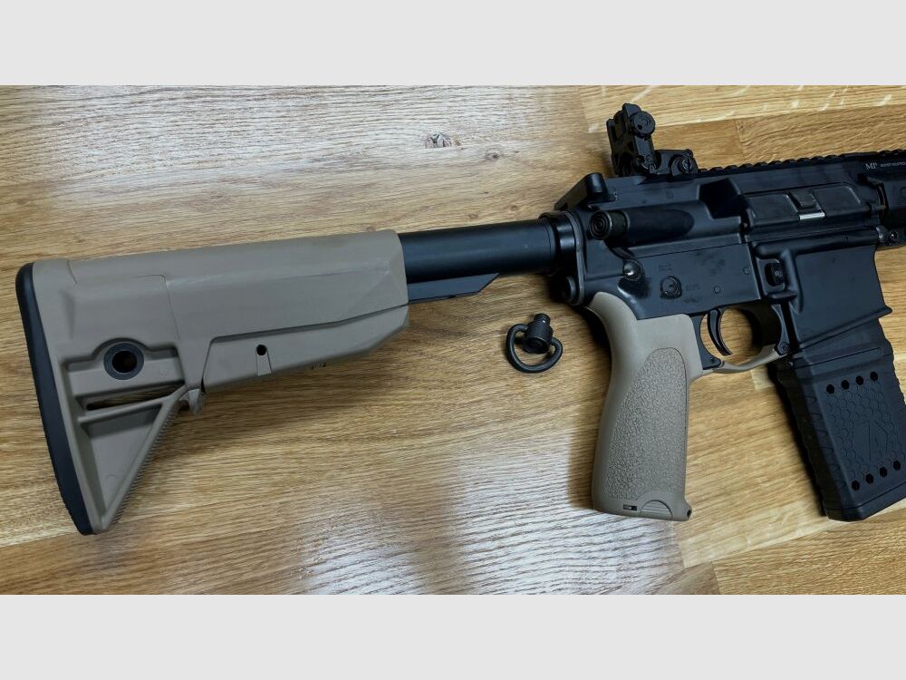 ¡Utilizable deportivamente! Windham Weaponry WW-15 rifle semiautomático .223Rem cañón de 16" con sistema de gas de longitud media - excelente base para proyecto de tuning - sistema AR15 tipo AR-15 con guardamanos Midwest Combat + piezas BCMGUNFIGHTER + piezas Magpul