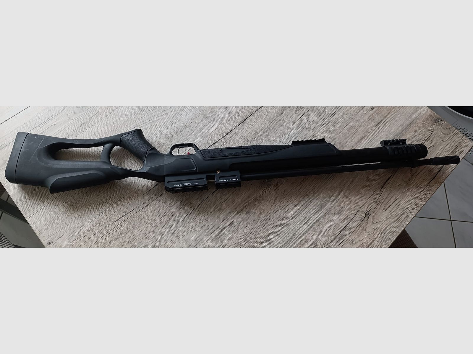Kral Arms Puncher Serie NISH Pressluftgewehr Spannhebel rechts 5,5 mm Diabolo