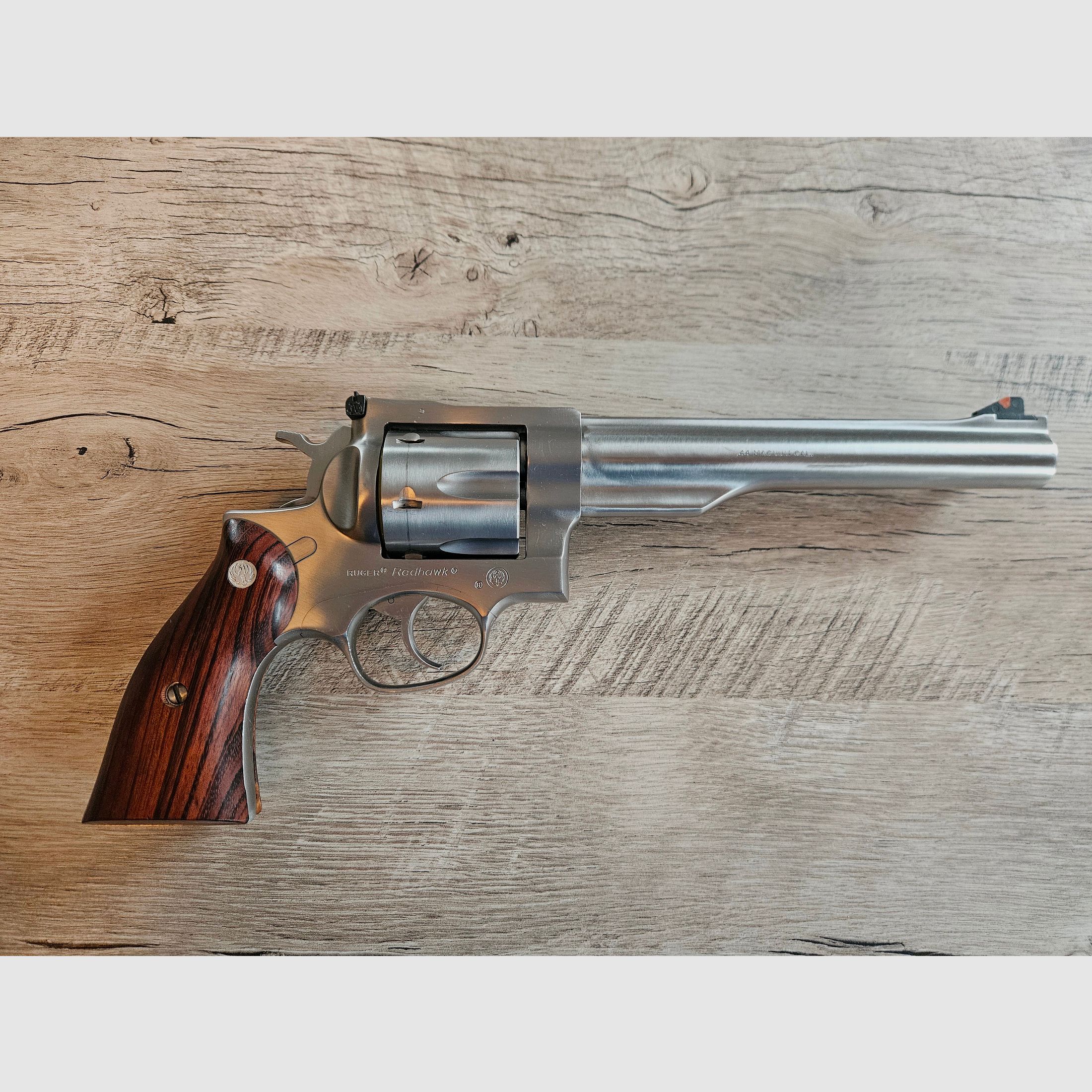 Revolver .44 Magnum Ruger Redhawk