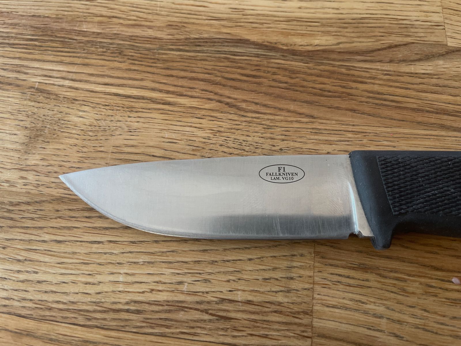 Fällkniven F 1 knife