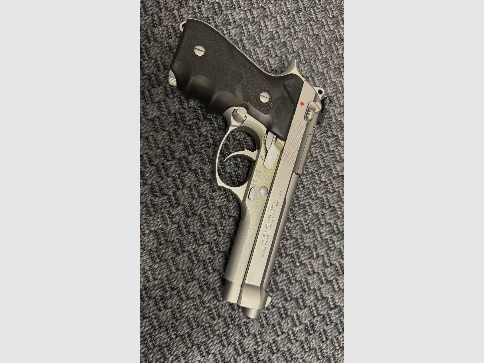 Beretta 92 FS stainless 9mm