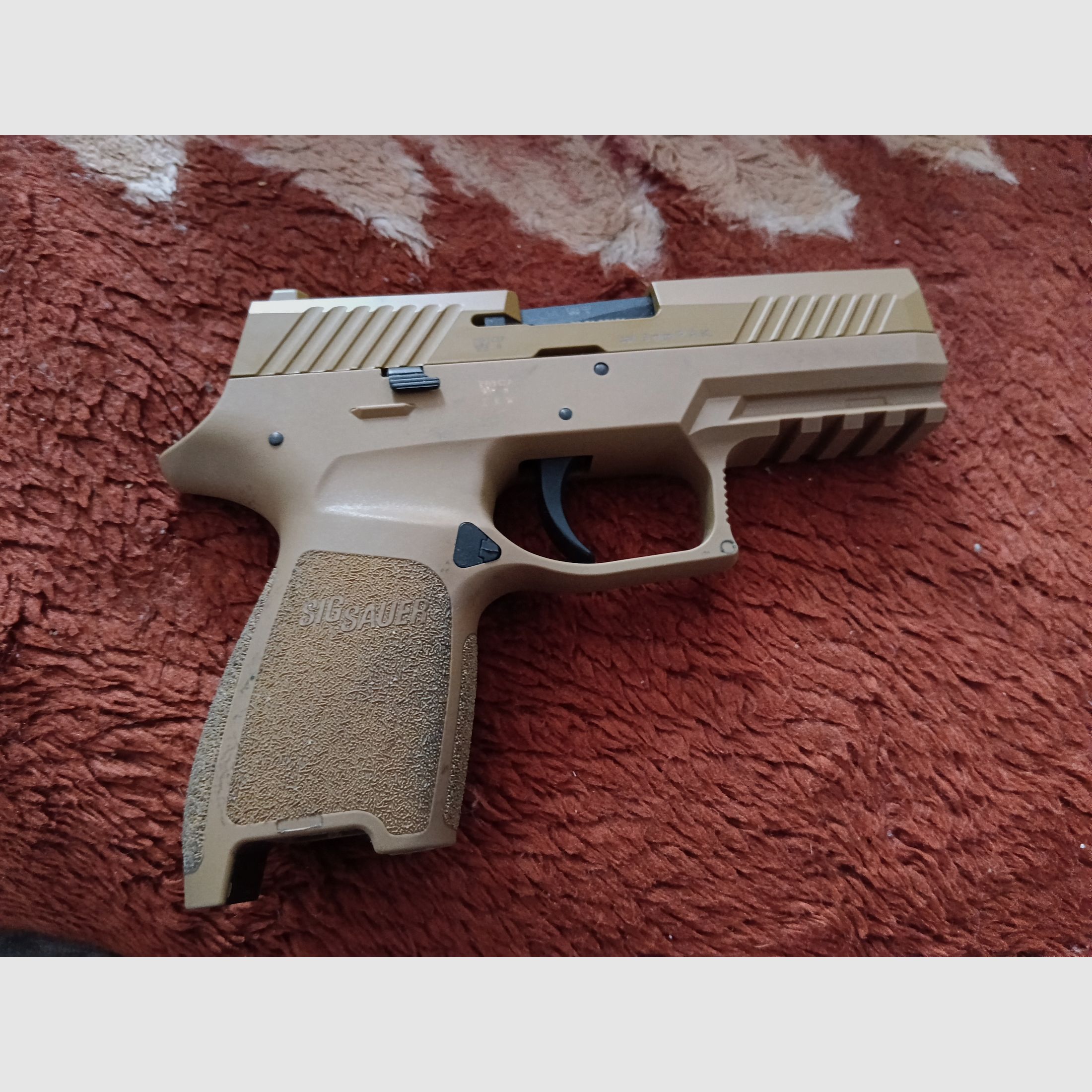 Sig Sauer P 320 pistola de fogueo