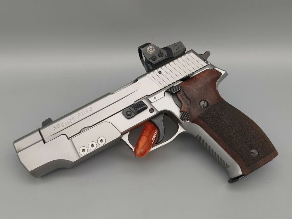 SIG Sauer P226S con Romeo 1 e mirino regolabile 9mmLuger