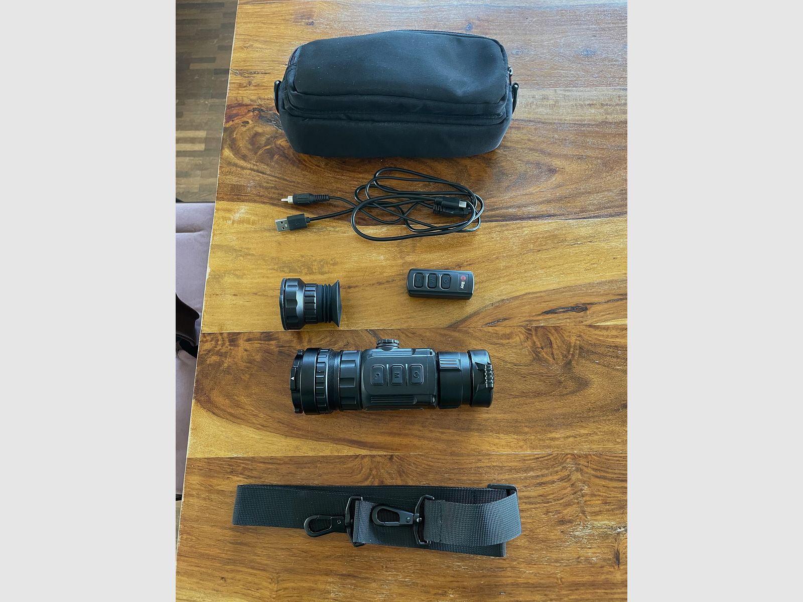 Infiray CL 42 thermal imaging attachment