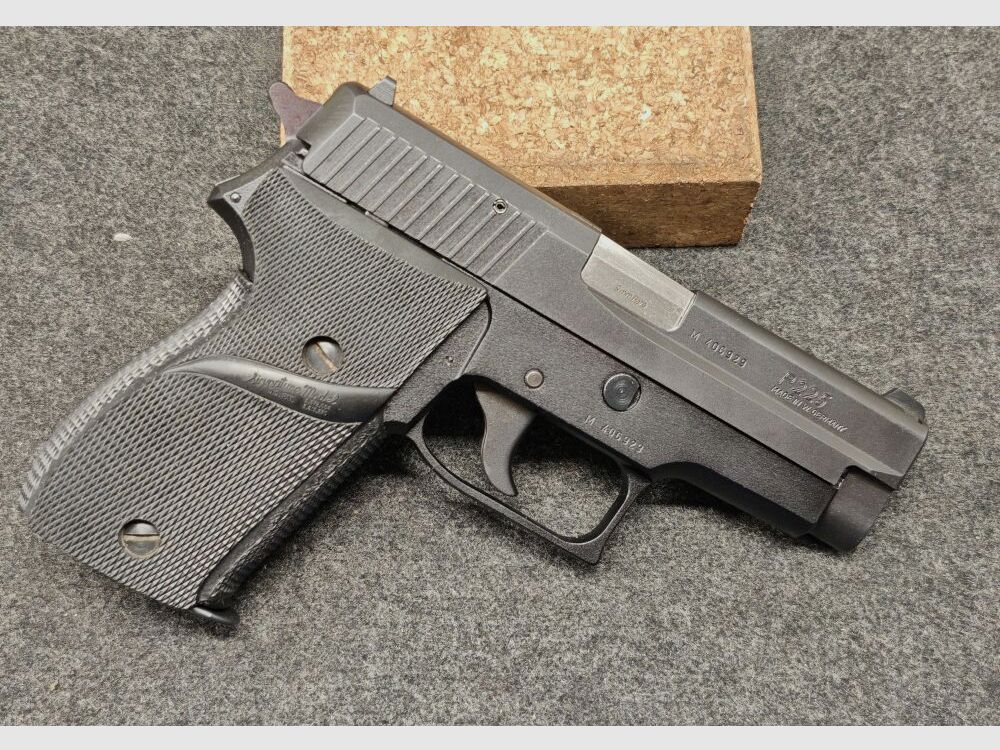 Sig Sauer P225