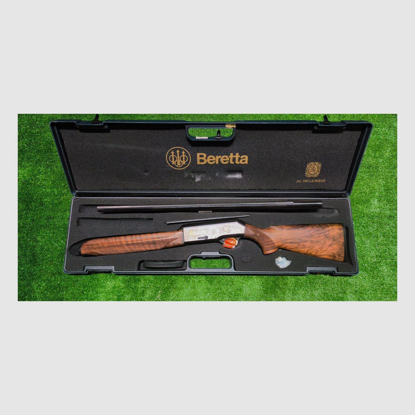 BERETTA LIMITIERTE SERIE LIONESS N° 1092/1526 Kal.12 65 CM INV., Bild 2 von 8