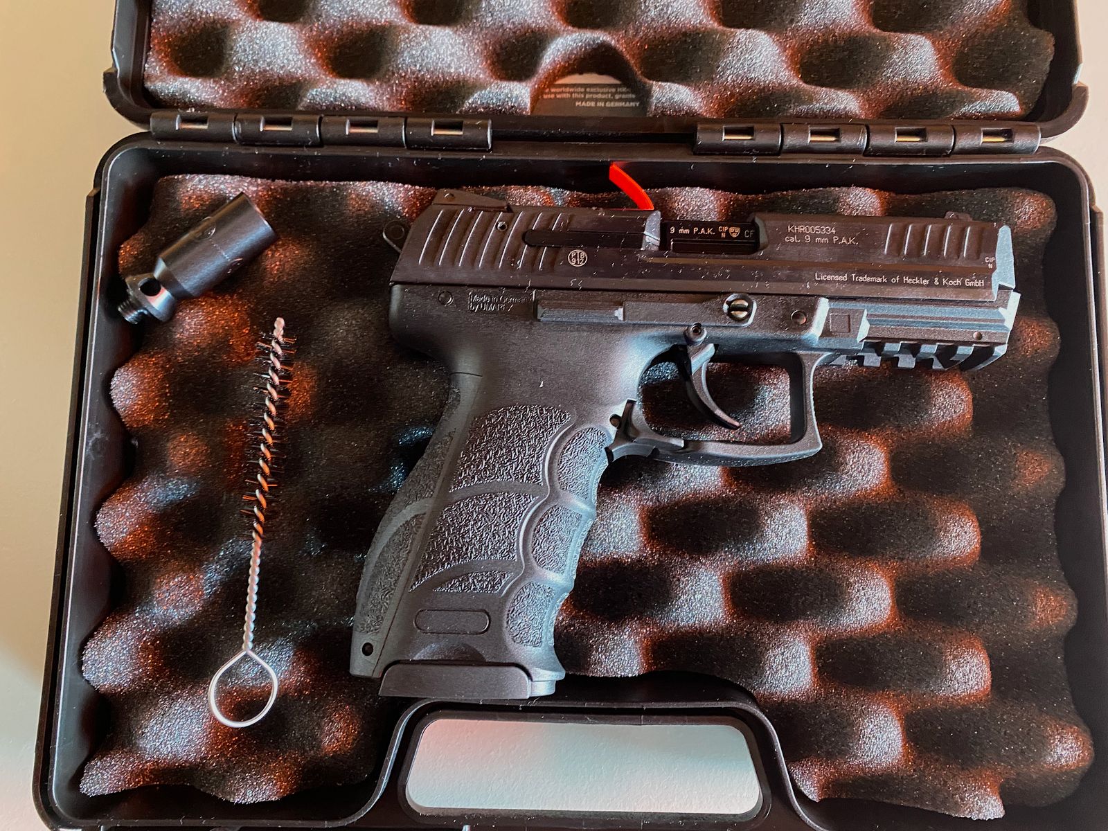 Umarex Heckler & Koch P30 Schreckschusspistole 9mm PAK 15 schüssig  NEU und unbenutzt mit Koffer 