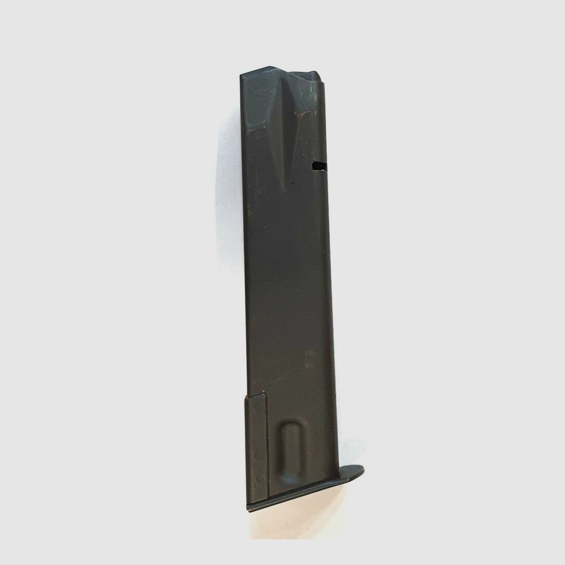 SIG SAUER magazine for pistol compatible with SIG P226, 9mm Luger, 20 rounds, used