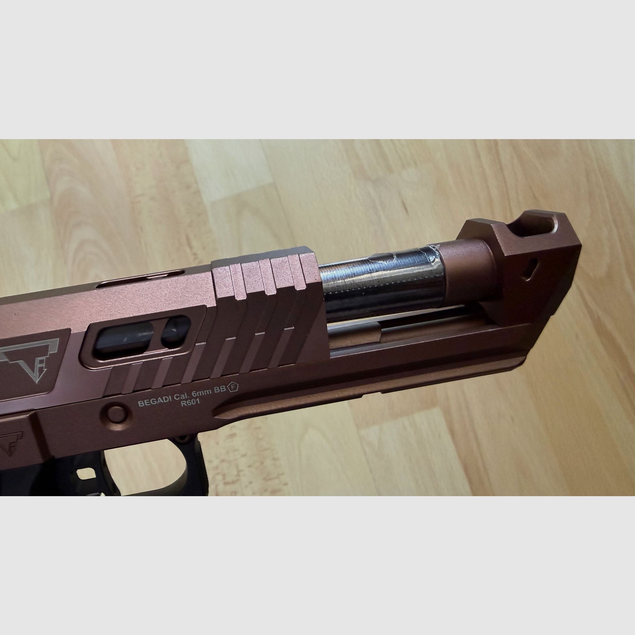 Army Armament TTI Sand Viper (R601) HiCapa GBB „CNC Begadi Upgrade Version“