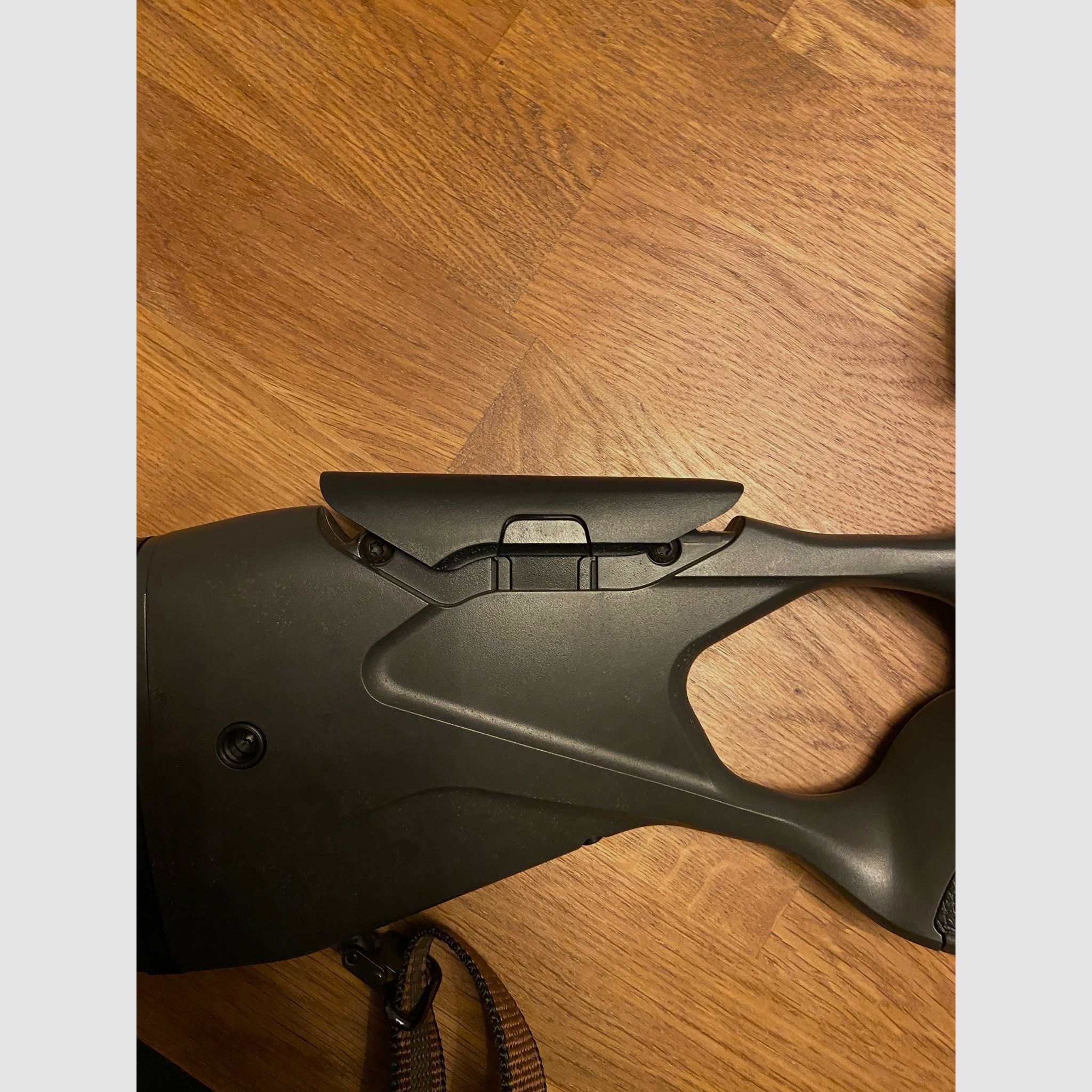 Sako S20 en calibre .308 con Swarovski Z8i 2-16x50 y silenciador
