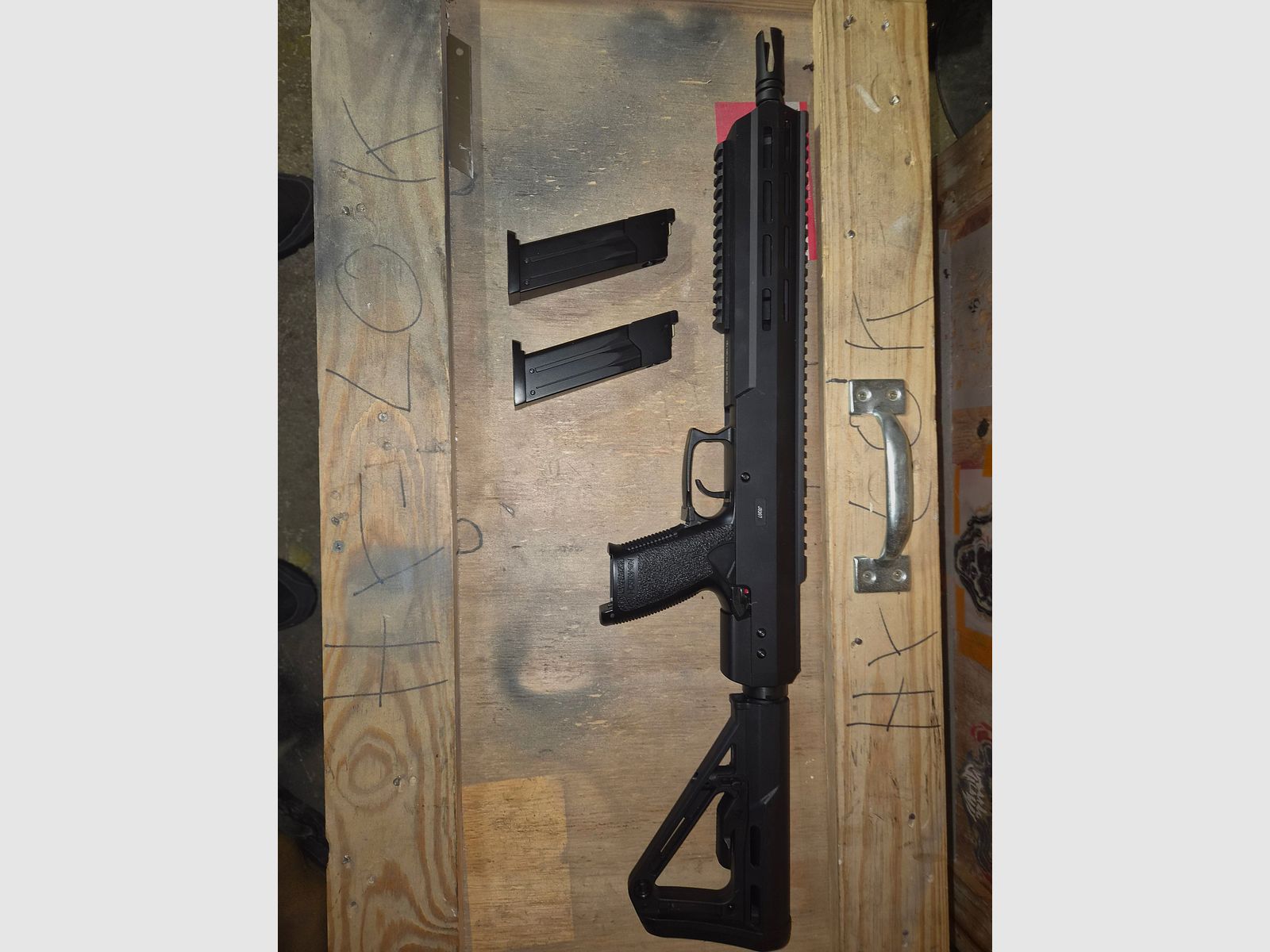 Novritsch SSX 303 Stealth Gasgewehr 1,7-2,5 Joule mit 2 Magazinen