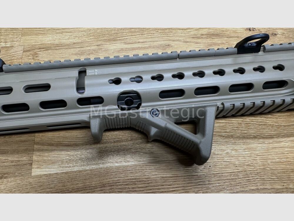 Heckler & Koch MR223 A3 Slim-Line 16,5" cañón - rifle semiautomático .223Rem versión civil HK416 / G95K / G38 / con mejoras