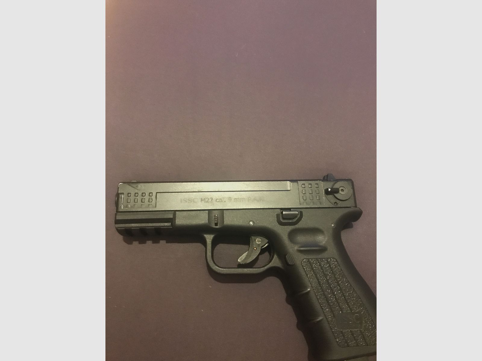 ISSC M22 cal.9mm P.A.K