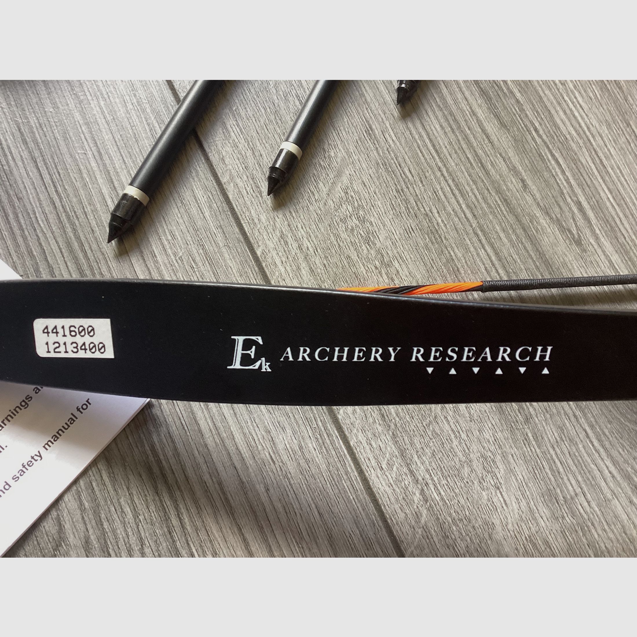 EK Archery Jag II Pro 175 lbs 260 FPS + red dot