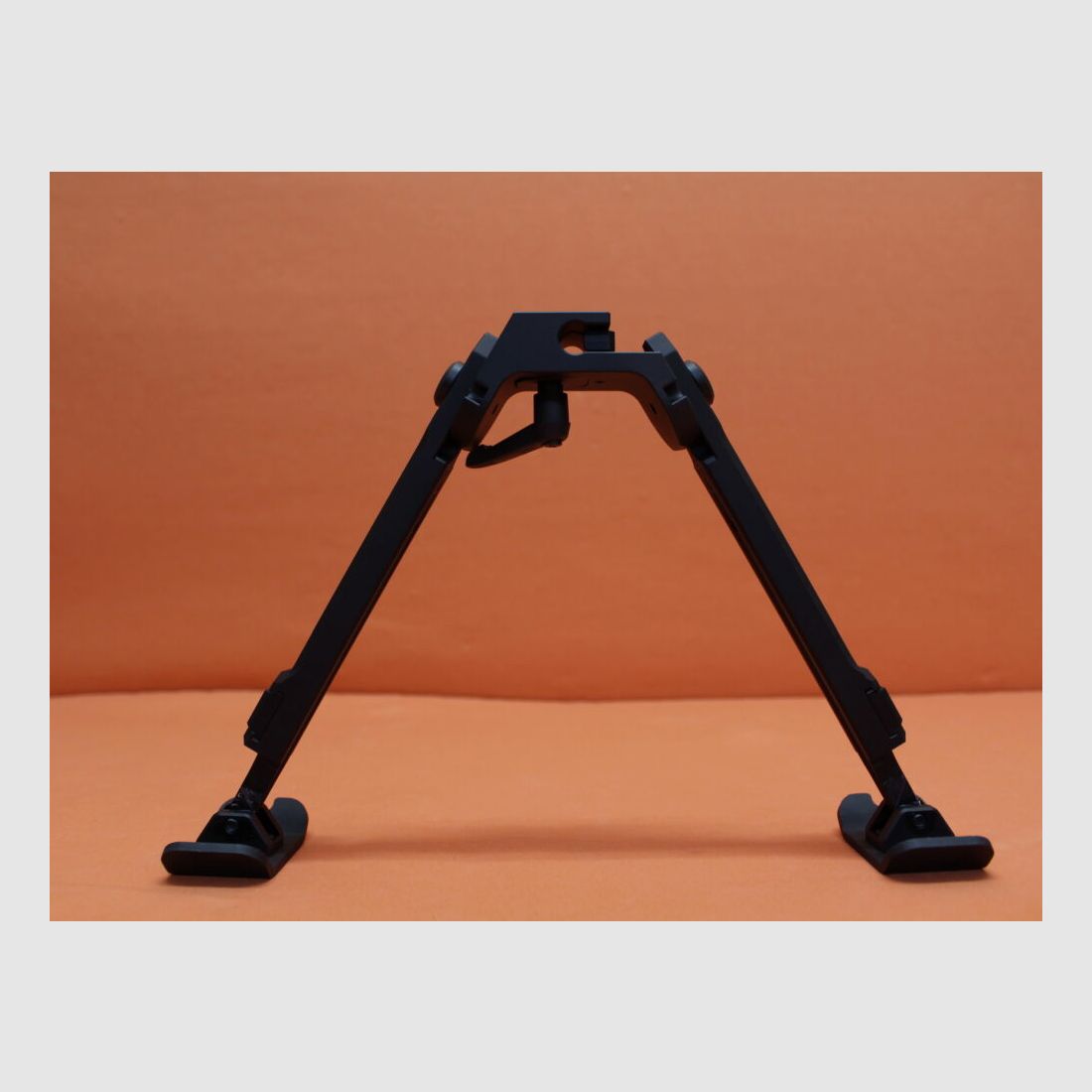 Fortmeier Fortmeier bipode H210 3-P 06:00 altezza ca. 210 - 260mm alluminio nero con regolazione dei supporti e sci