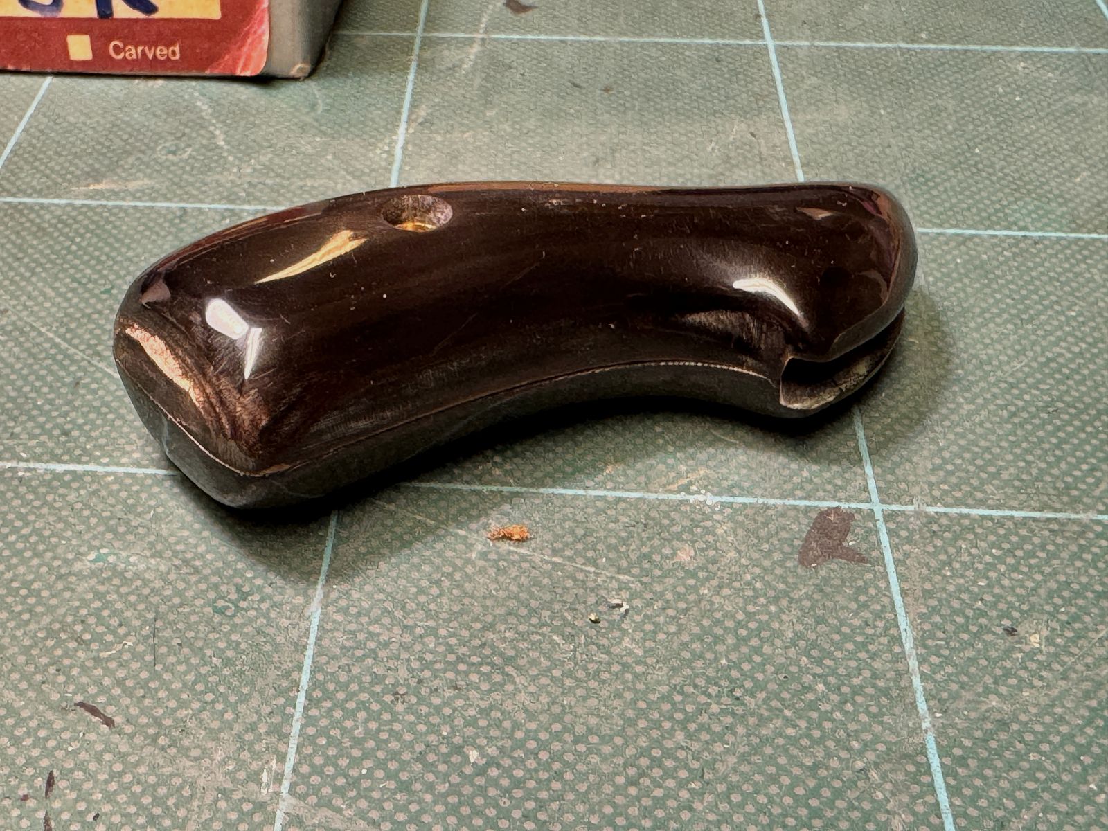 EAGLE GRIPS Buffalo Horn Grips (Genuine Buffalo Horn) S&W J-Frame Round Butt – Top condition in original packaging with exchange wedge!