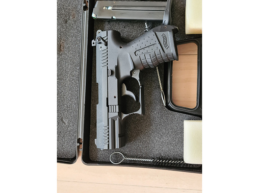 Walther p 22