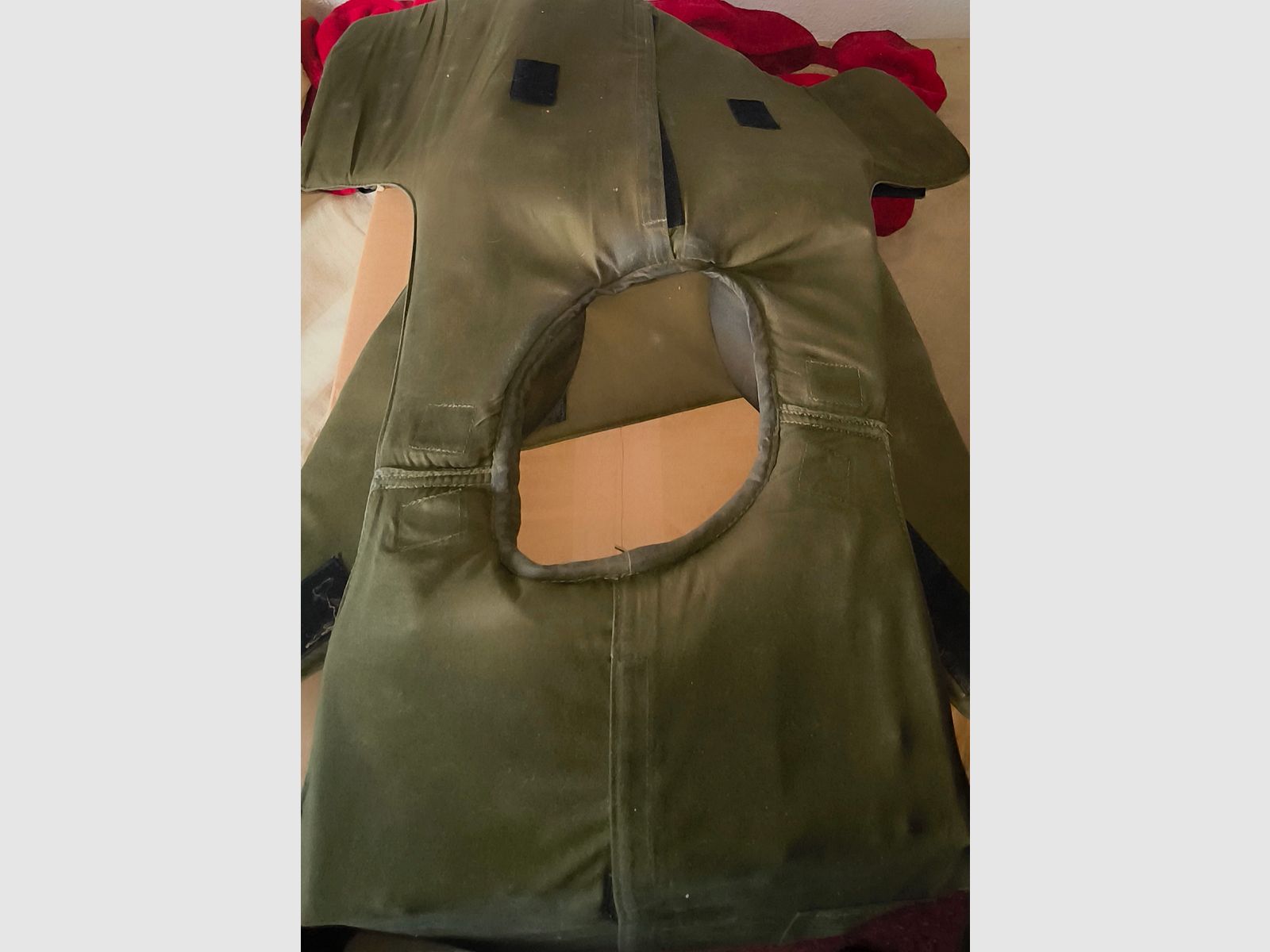 Gilet de protection balistique hongrois SK3, vendu comme objet de décoration ou pour les joueurs de paintball !! Attention !! Veuillez lire attentivement !!