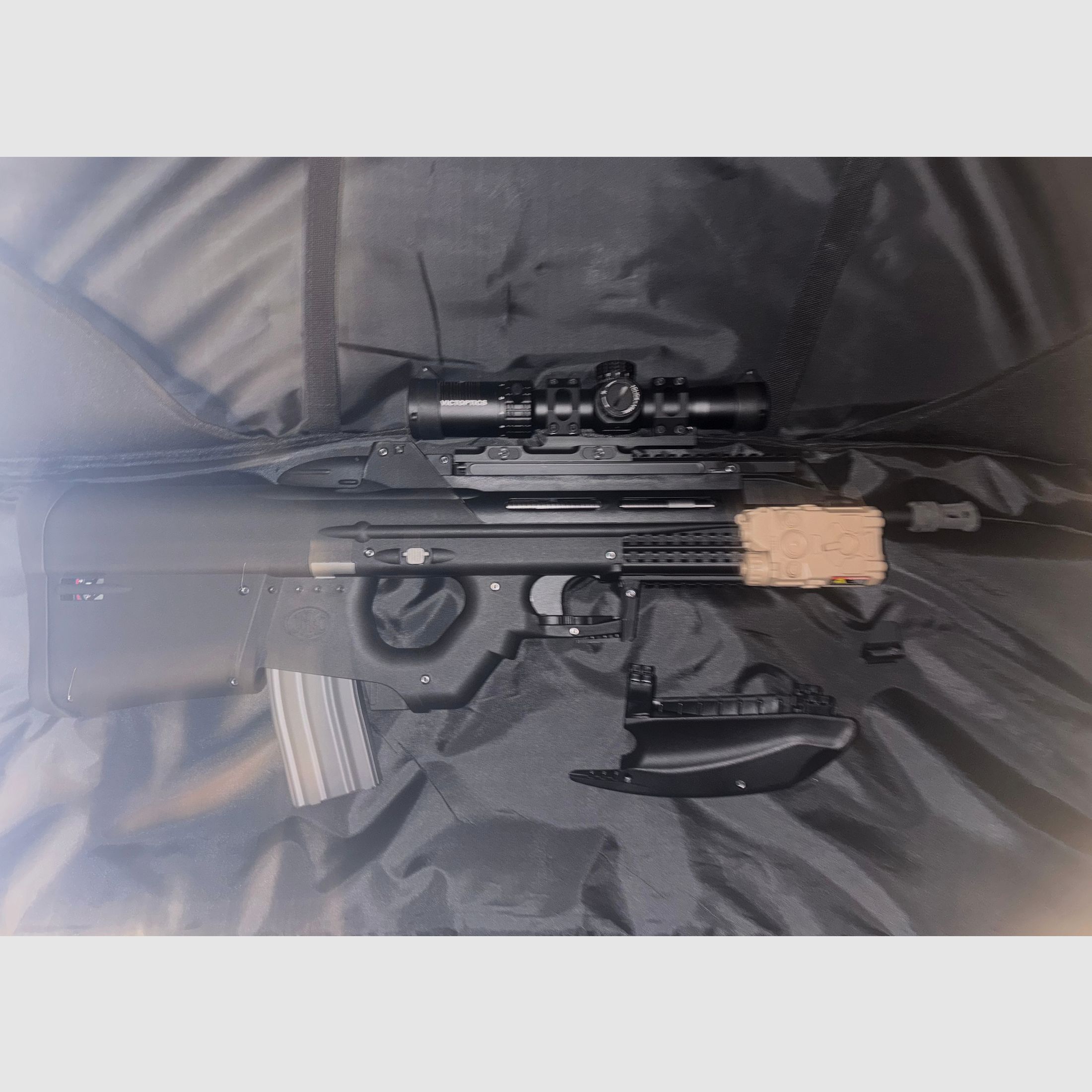 G&G F2000 Tactical+Victooptics LPVO 1-6