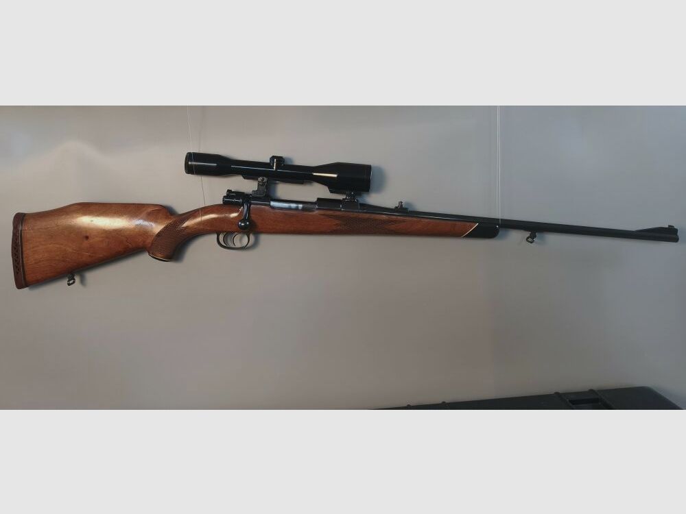 AKAH Merkur 7x64