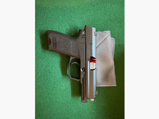 Heckler & Koch USP 9mm Luger (HK, H&K)