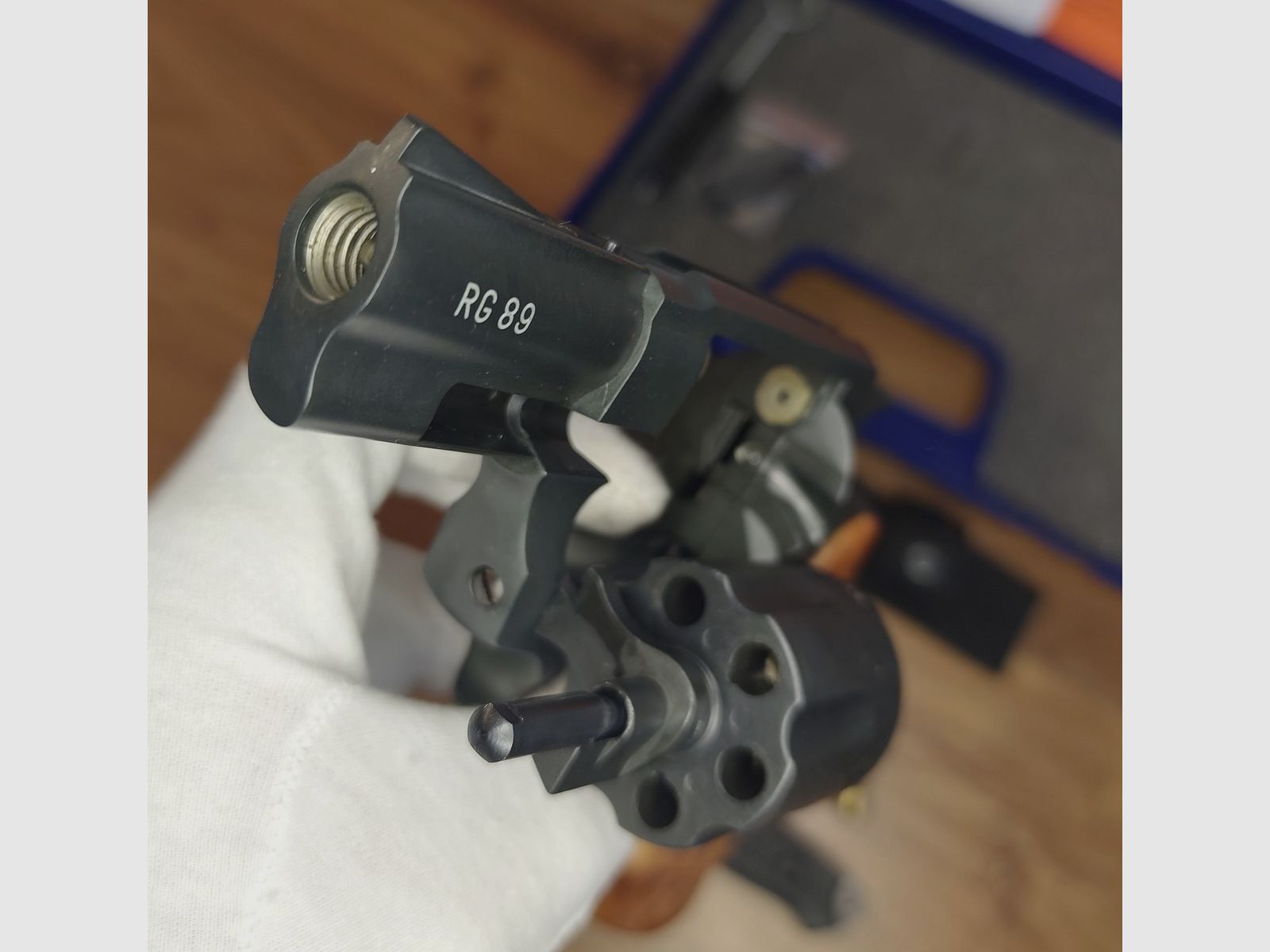 Röhm RG 89 !!Laden Neu!! PTB 976 + 10 Schuss CS Gas+ Jagd&Angelmesser