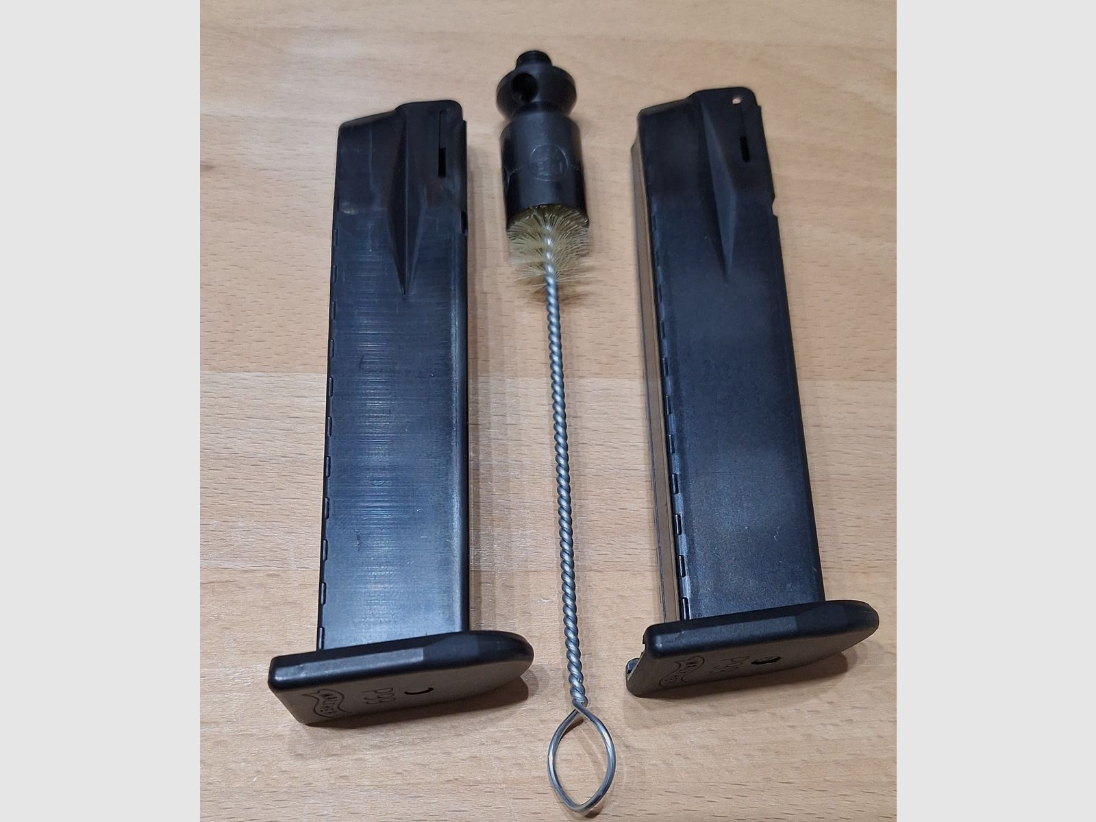 Walther P99 Schreckschuss PAK 9mm + 2 Magazine