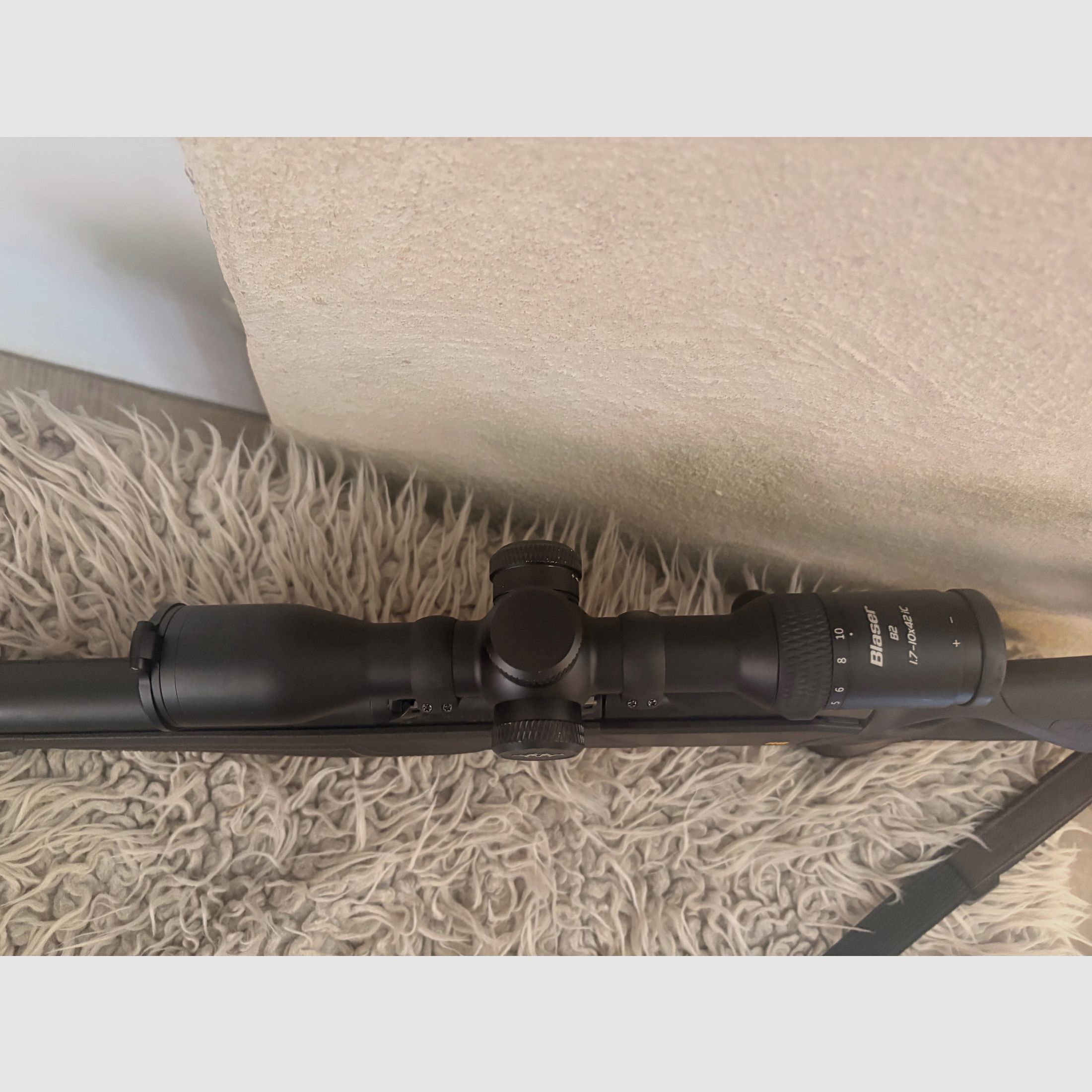 Blaser R8 Ultimate Silence cuir 8x57IS