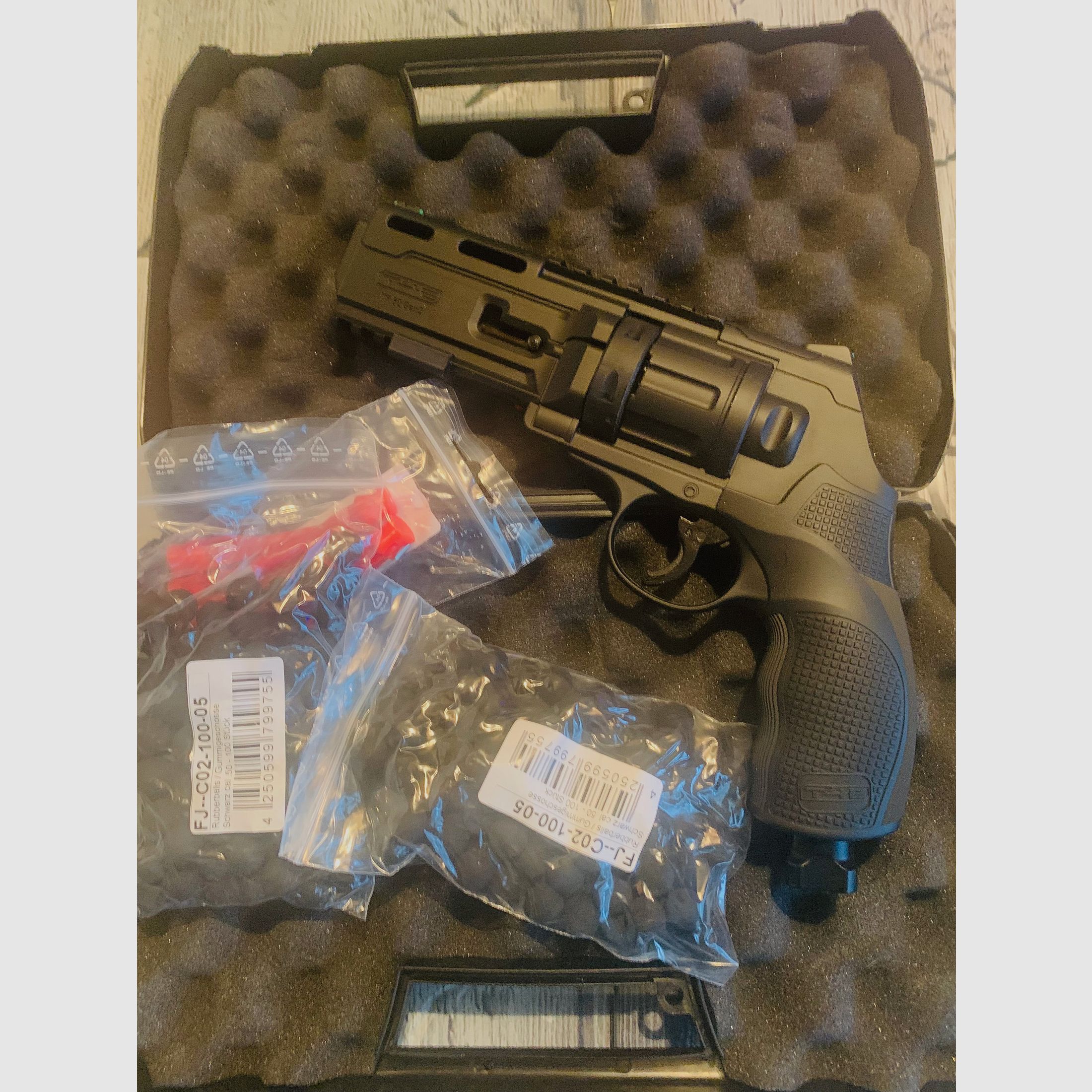 MarKer HDK su (1K 50) Genz Revolver Co2 cal.50 - 7,5 Joule (P18) + 500 Gummibälle + 10 Co2 Kapseln