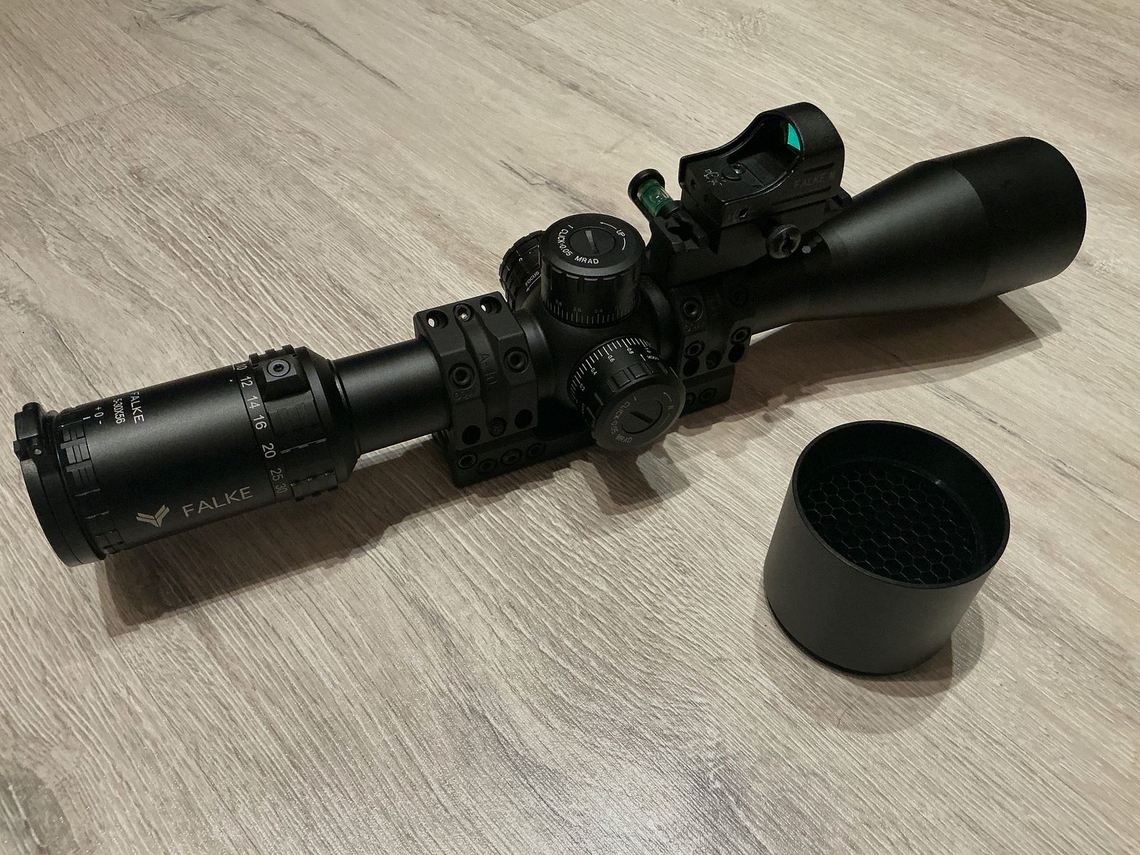 Falke Zielfernrohr 5-30x56 inkl. Killflash neuwertig * unbenutzt