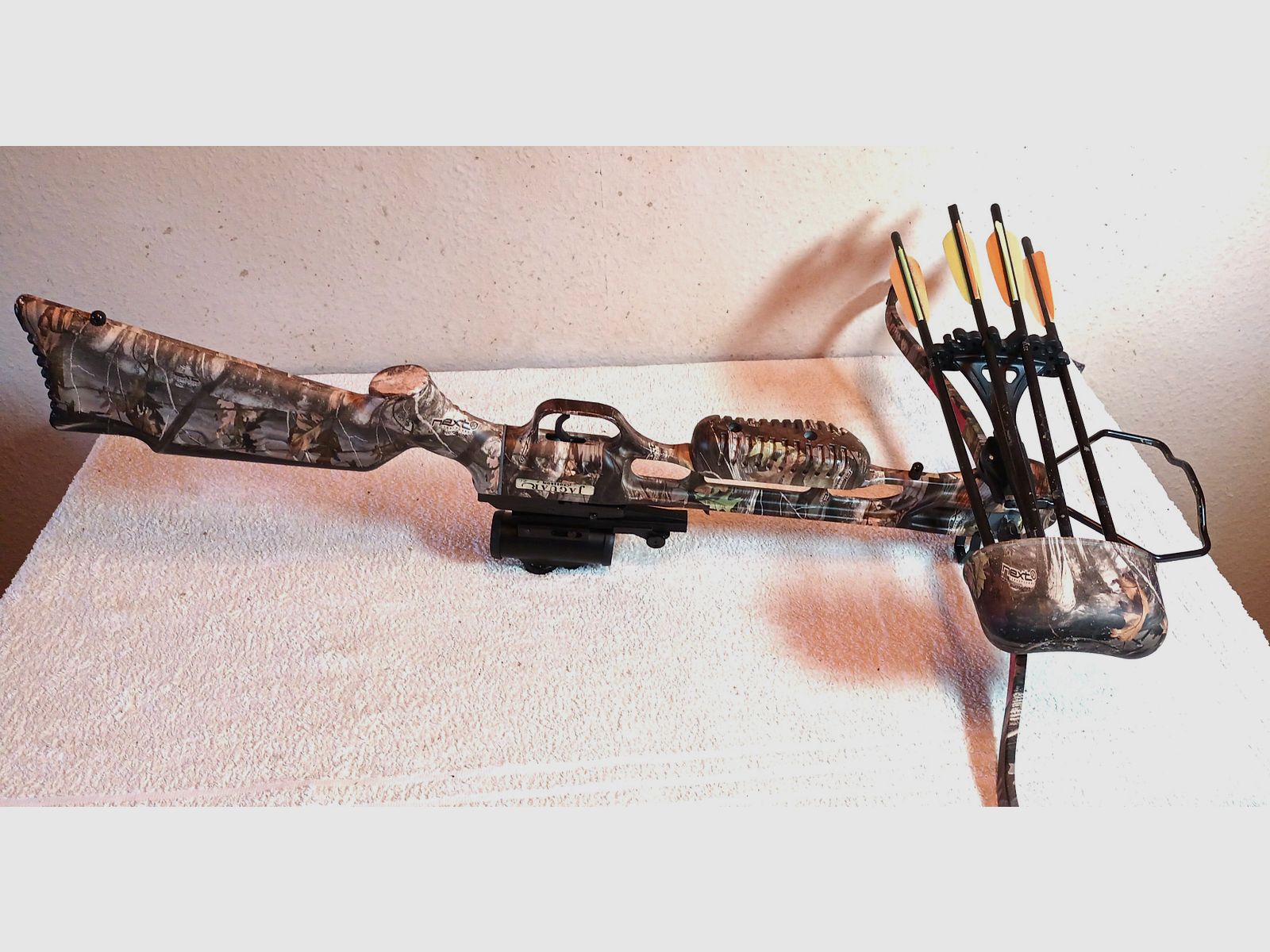 jaguar crossbow camo deluxe  175 lbs