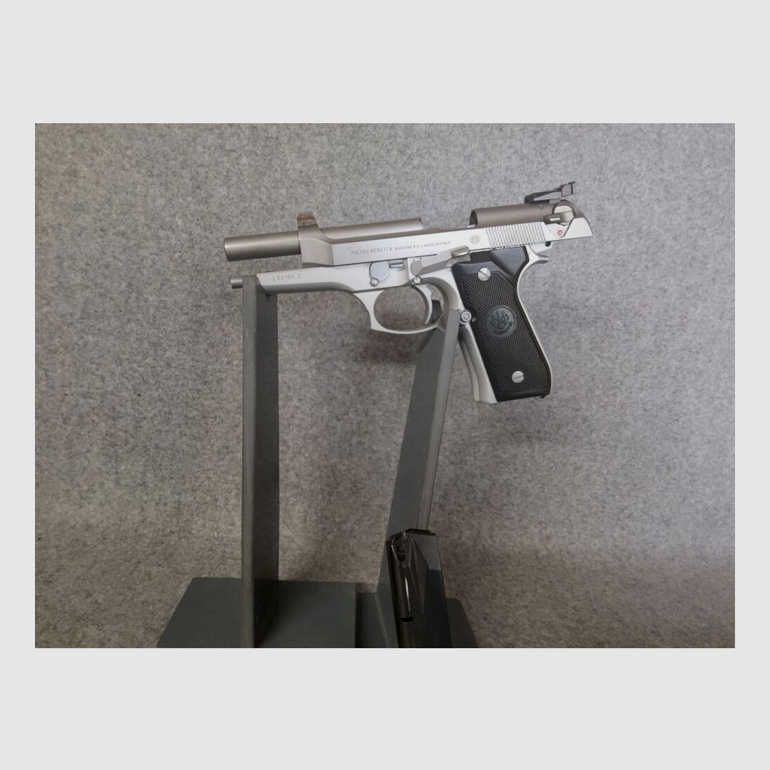 Beretta 92FS, zdjęcie 1 z 5