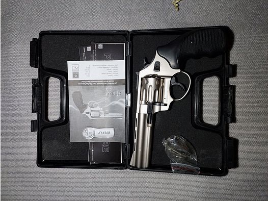 Ekol Viper 4.5 inch blank firing revolver nickel 9 mm R.K. (PTB 1062) like new!
