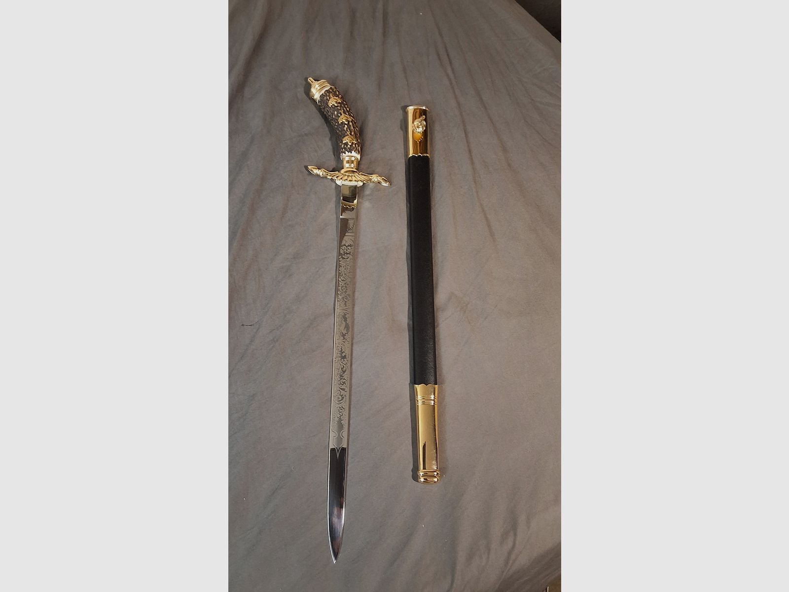 NEU -  1 Hirschfänger  -  50 cm -  24 k - Hirschhorn, immagine 1 di 6