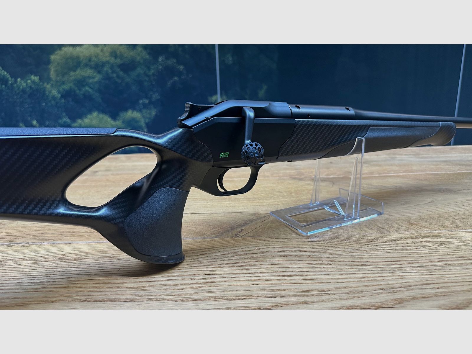 Blaser R8 Ultimate Carbon / Zielone logo R8 / Przednia część z włókna węglowego / M15x1 / Kaliber do wyboru, zdjęcie 3 z 6