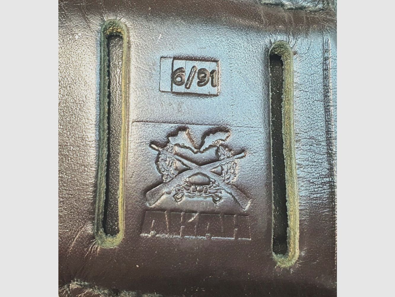 AKAH Holster for Revolver S&W Mod. 36, black, used