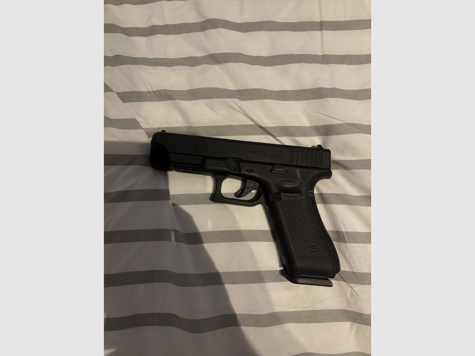 Glock 17 Gen 5 PAK – Fast neuwertig | Nur 1 Schuss | inkl. Zubehör & Mun