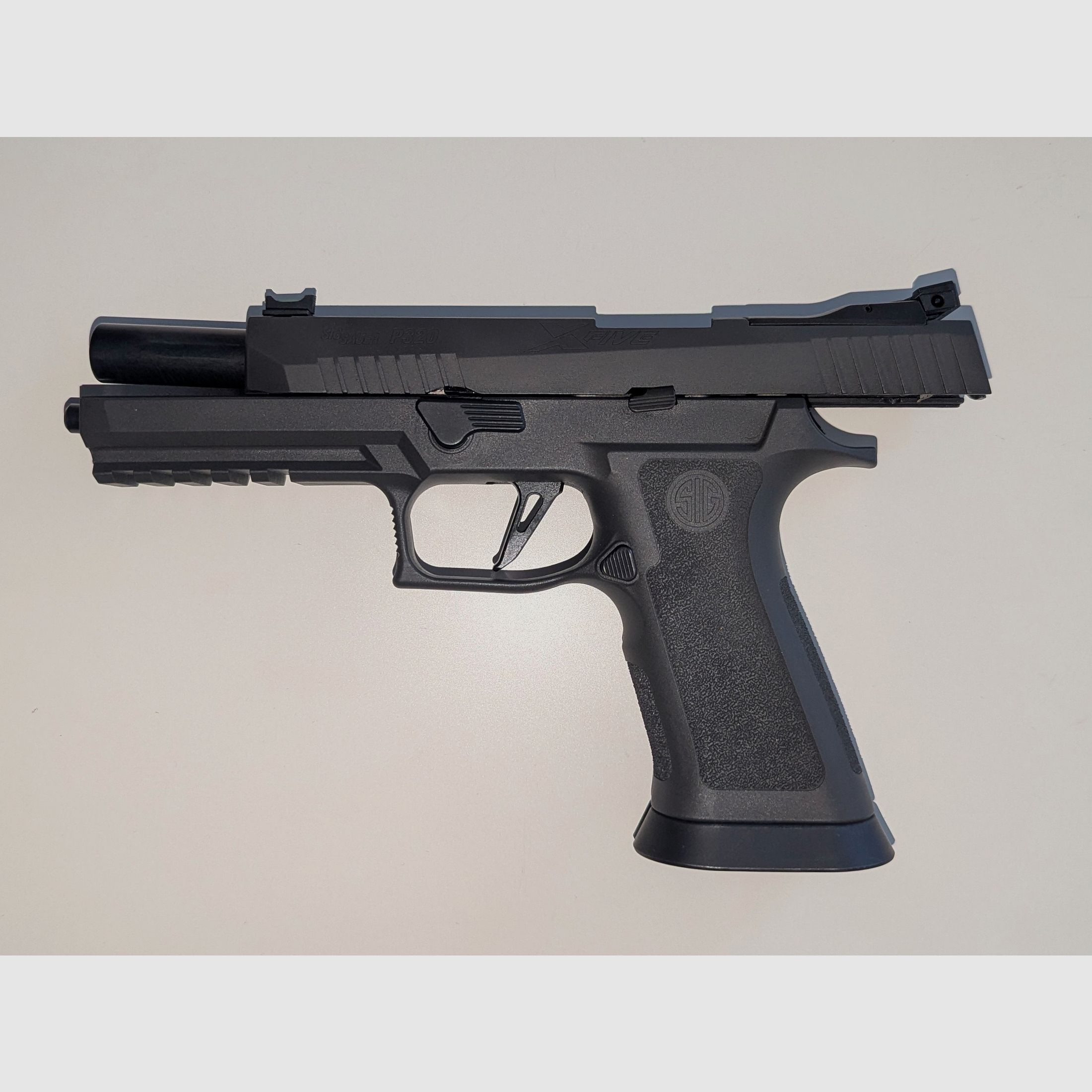 Sig Sauer P320 X5 Legion