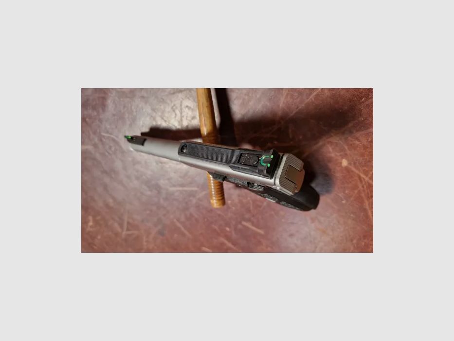 Gebruikt - Pistool SW22 VICTORY Kal.22LR SMITH & WESSON, afbeelding 2 van 5