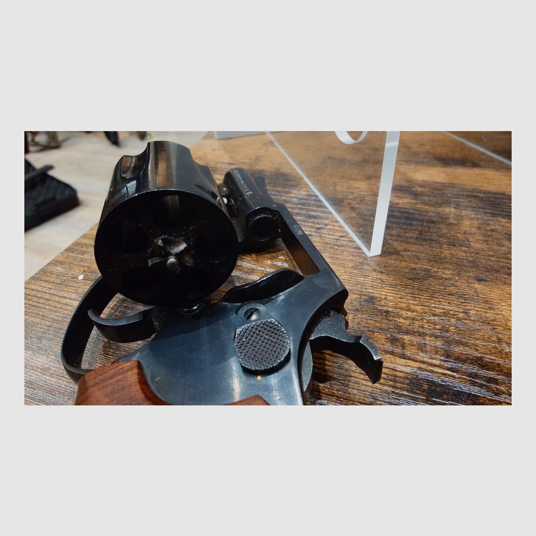 Rossi M27