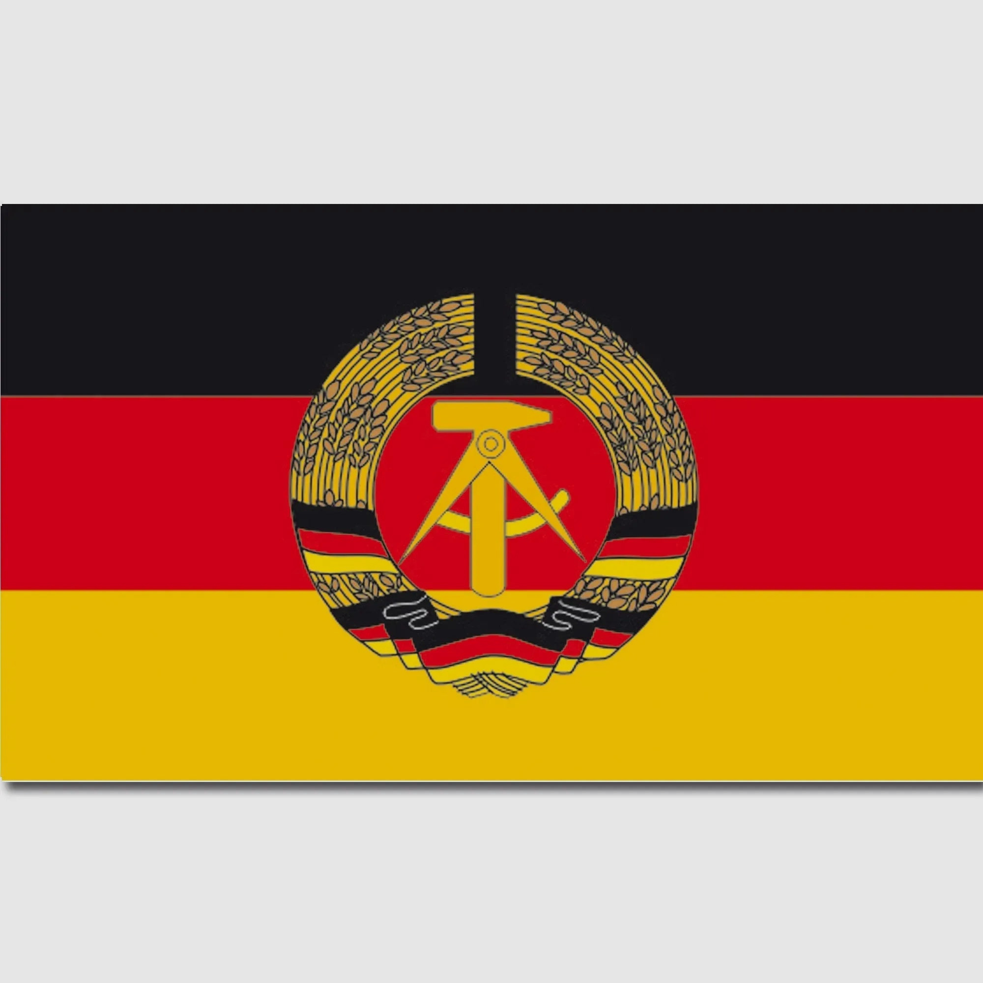 Diverse Flagge DDR