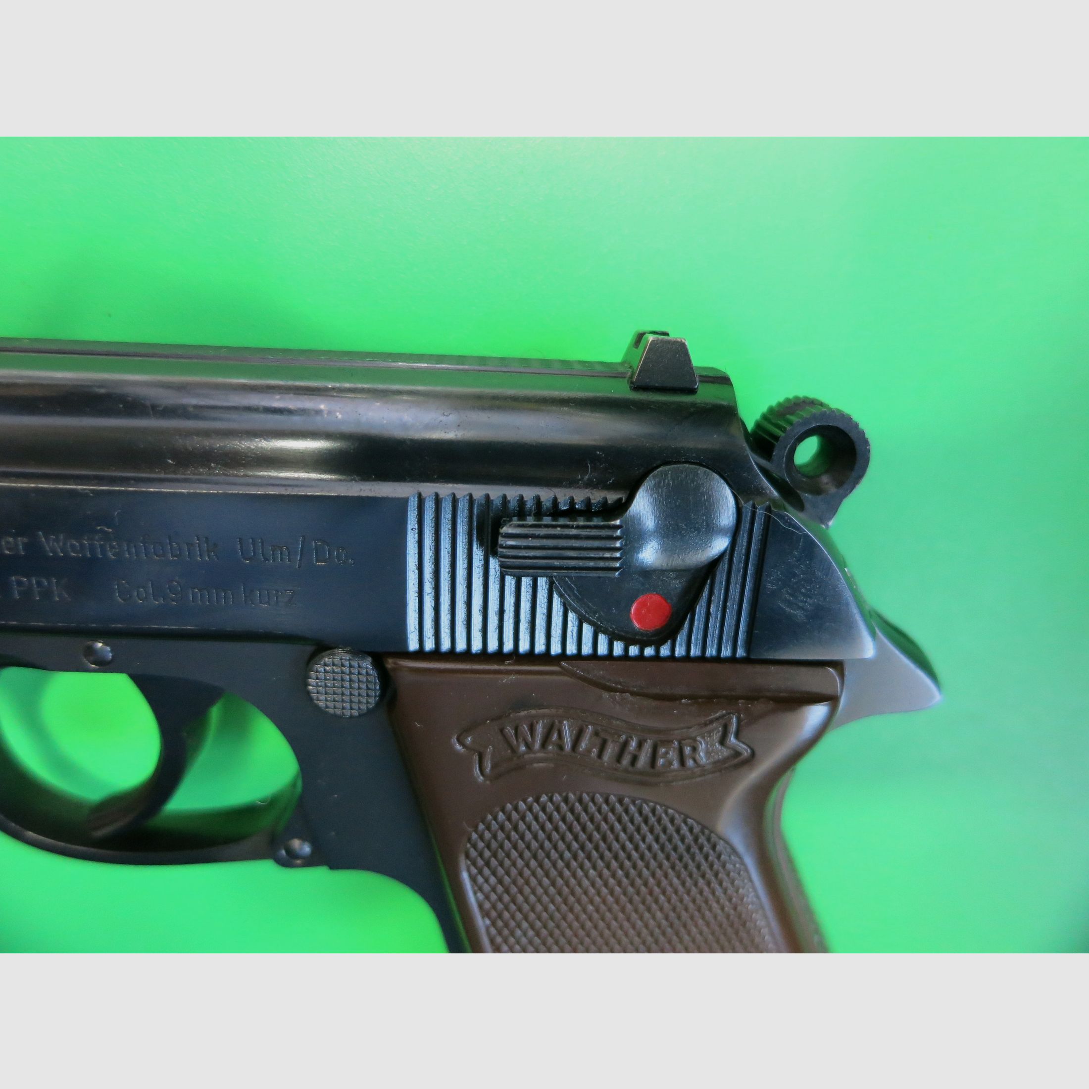 Halbautomatische Pistole, Walther PPK, Kal. 9 mm Kurz, braune Griffschalen       #74
