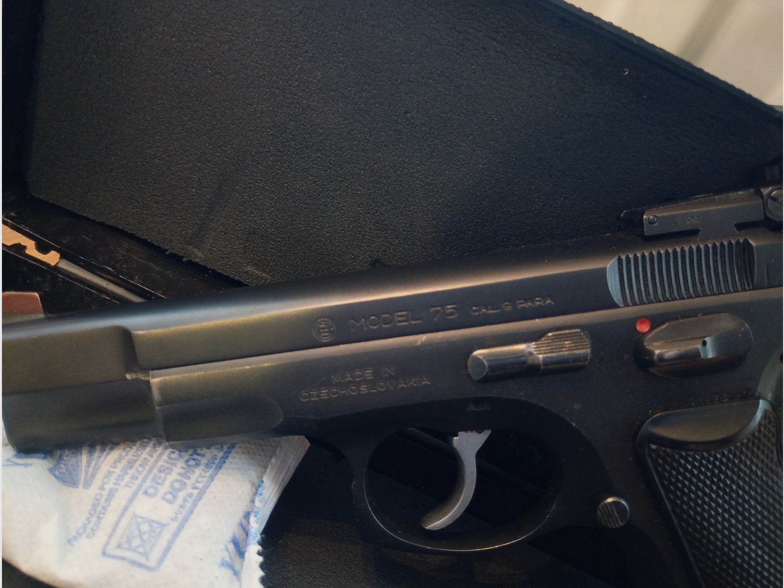 Pistole Brünner CZ 75