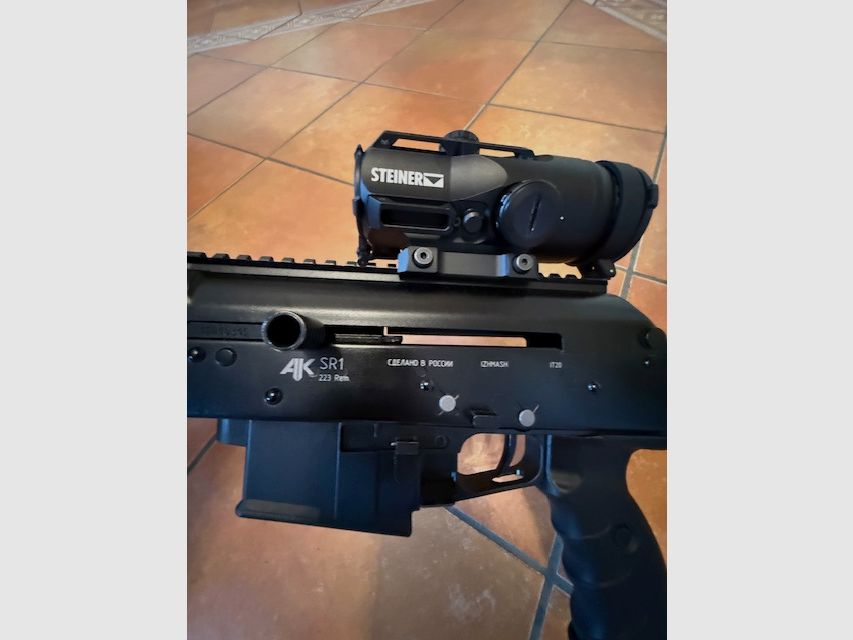 Izhmash Saiga Kalashnikov SR1 – .223 Rem. – Incl. Steiner S432 optics – Top condition RARITY