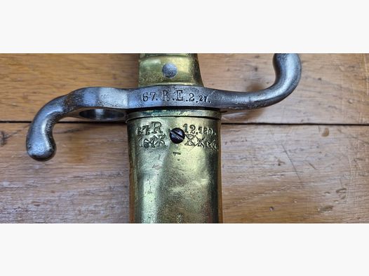 Sehr schöne preußische Bajonett Modell 1871 – Selten Hersteller F.A. HERMES in Solingen – Waffe und Scheide in ausgezeichnetem Zustand – zum 67. Ersatzregiment Metz -TBE+